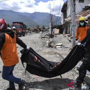 Bilakah Kami Berhenti Mengucap Selamat Jalan_alineaku